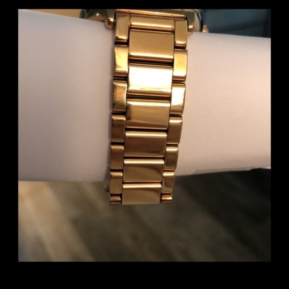 CLASSY MICHAEL KORS ROSE GOLD STAINLESS STEEL WATCH BAND ONLY 18MM 5" LONG - Picture 7 of 7